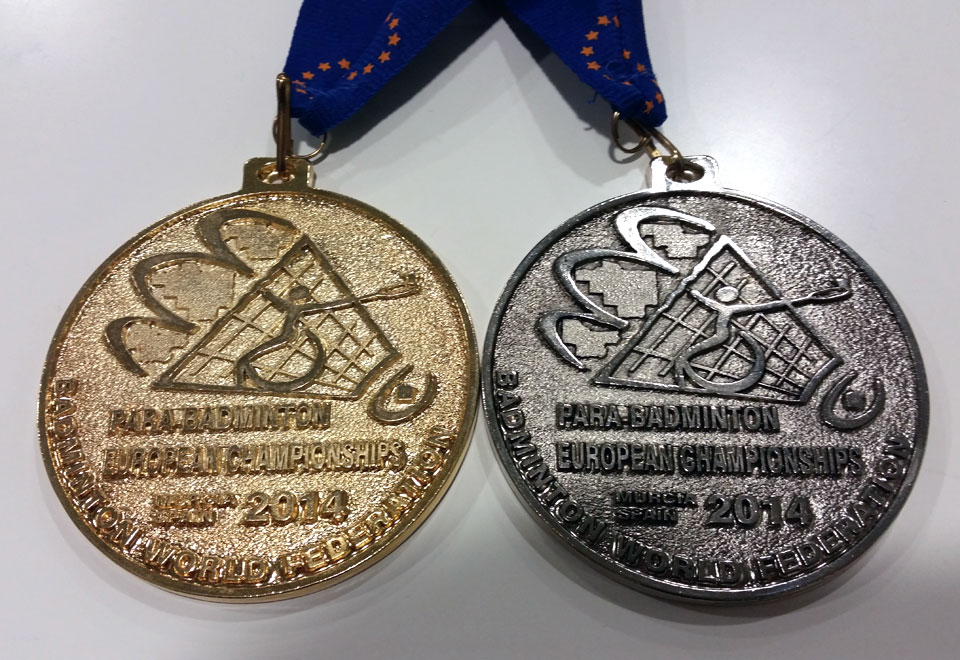 Medallas de oro y plata en dobles e individual en los Campeonatos de Europa de Parabádminton